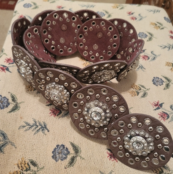 Nocona Accessories - Nocona Jeweled Disc Shaped Belt S